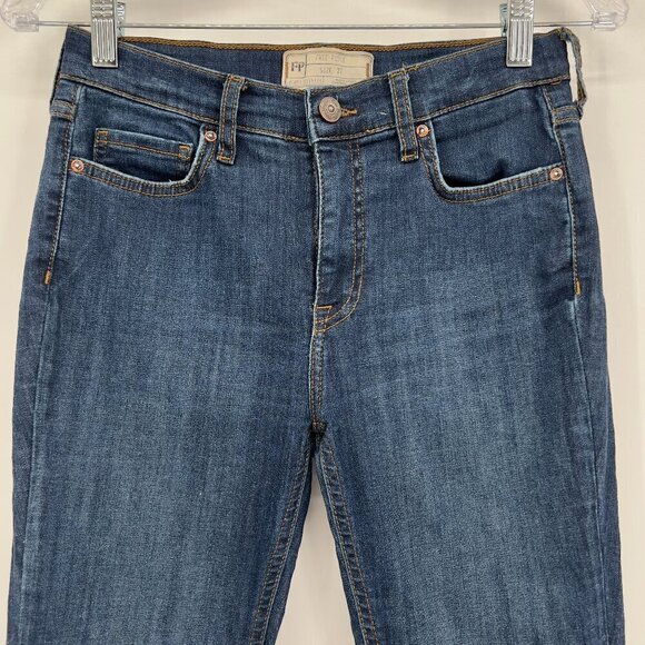 Free People Women's High- Rise Destroyed Knee Skinny Jeans 27 - Picture 2 of 10